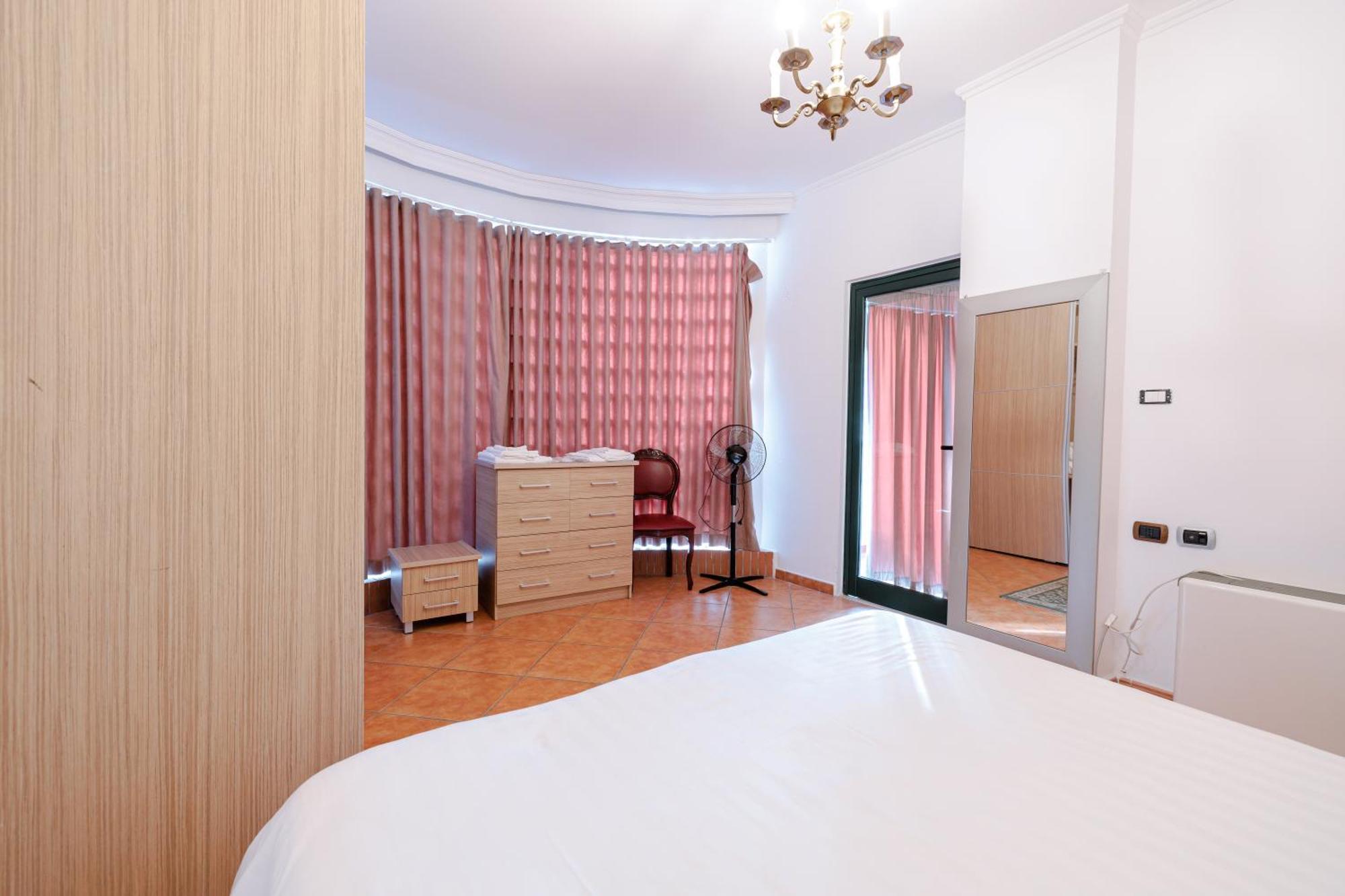 Boutique Hotel Whisky Tirana Pokoj fotografie